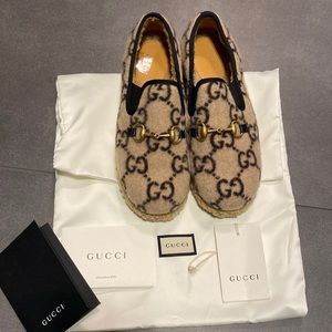 Authentic Gucci Girl shoes Size 33 brand new